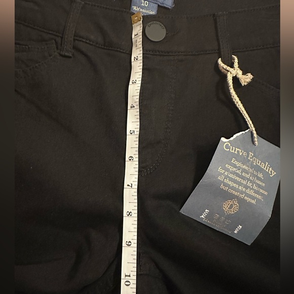 NWT Democracy Ab"solution® Itty Bitty Bootcut Black Jeans size 10 - Picture 8 of 14
